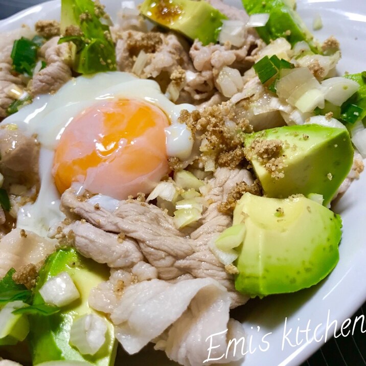 豚薄切り肉のアボカド丼 テリヤキだれ